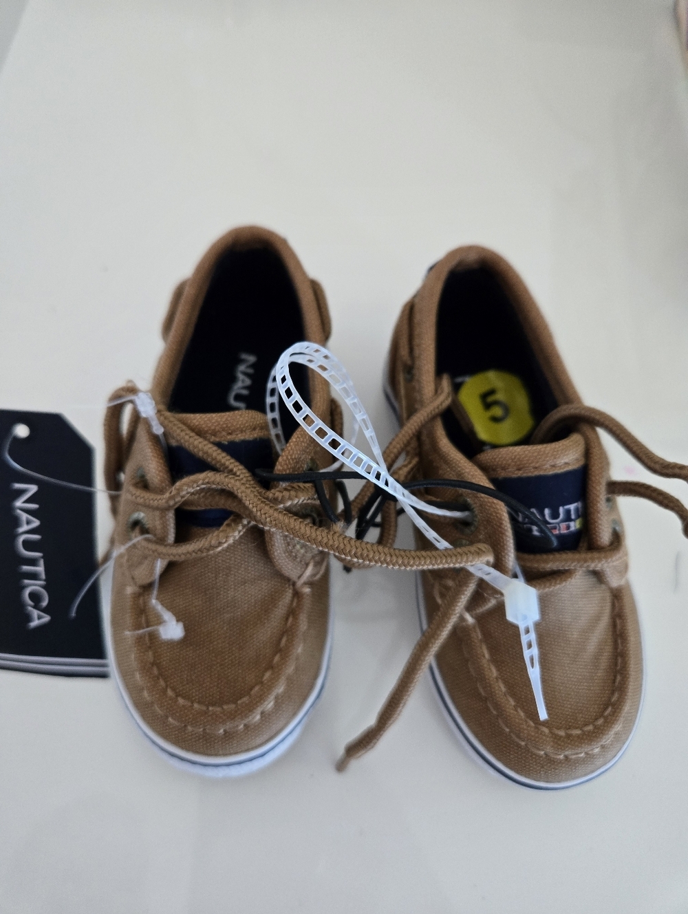 NEW! Nautica Kids Brown Canvas Moccasins Boat Shoes Size 5